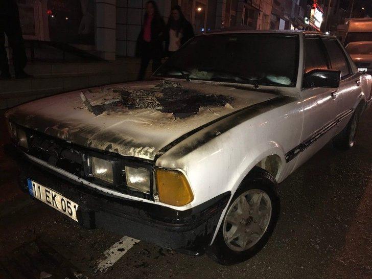 Park Halindeki Aracını Çalıştırmasıyla Alev Alması Bir Oldu G2