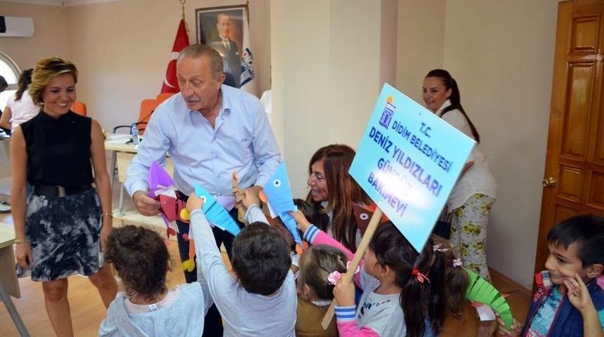 Didimli Miniklerden Meclise Teşekk&uuml;r Ziyareti