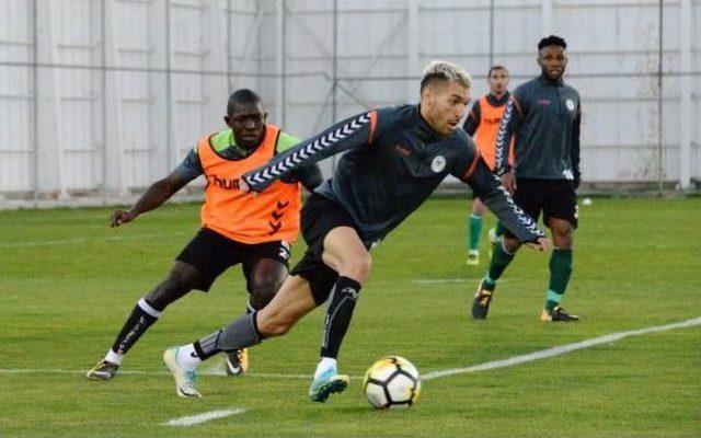 Atiker Konyaspor'un Galatasaray Maçı Hazırlıkları Sürüyor