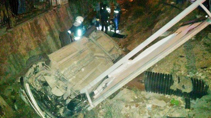 Hastaneye Giderken Kaza Yaptılar: 4 Yaralı G4