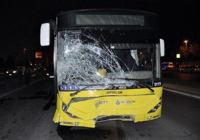 Bayrampaşa'da Zincirleme Trafik Kazası: 1'i Ağır, 4 Yaralı