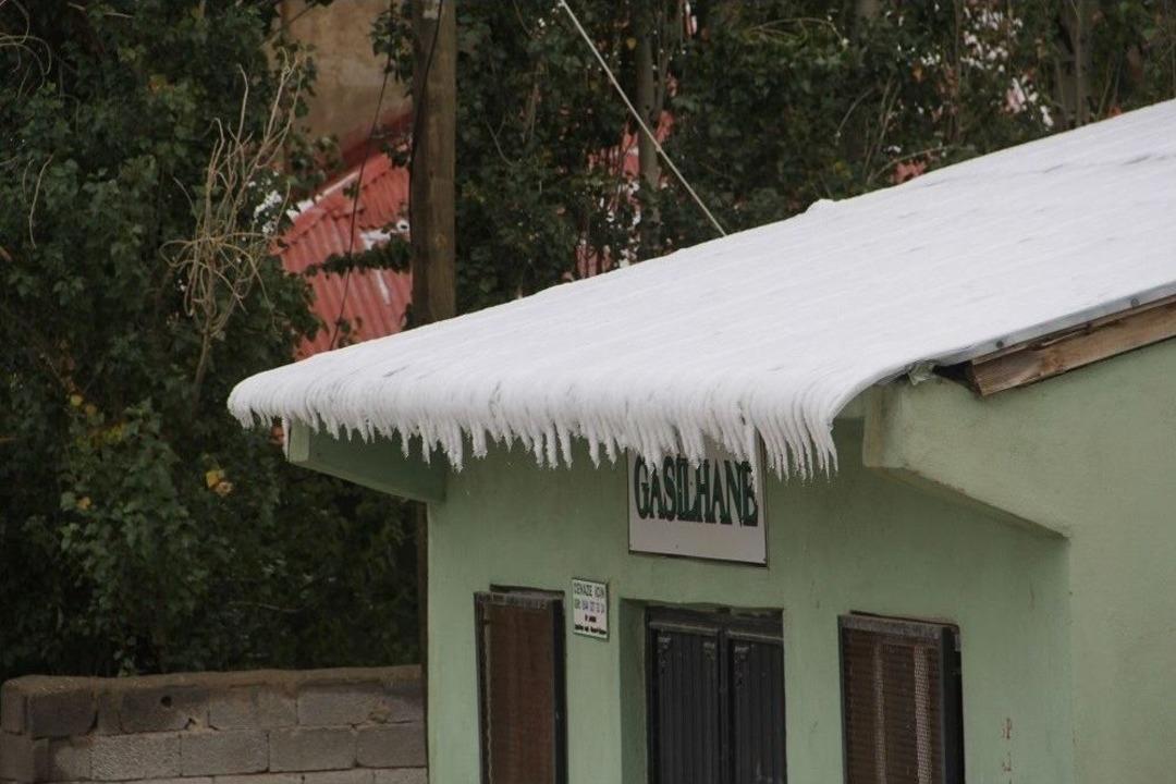 Başkale&rsquo;de Kış Erken Başladı