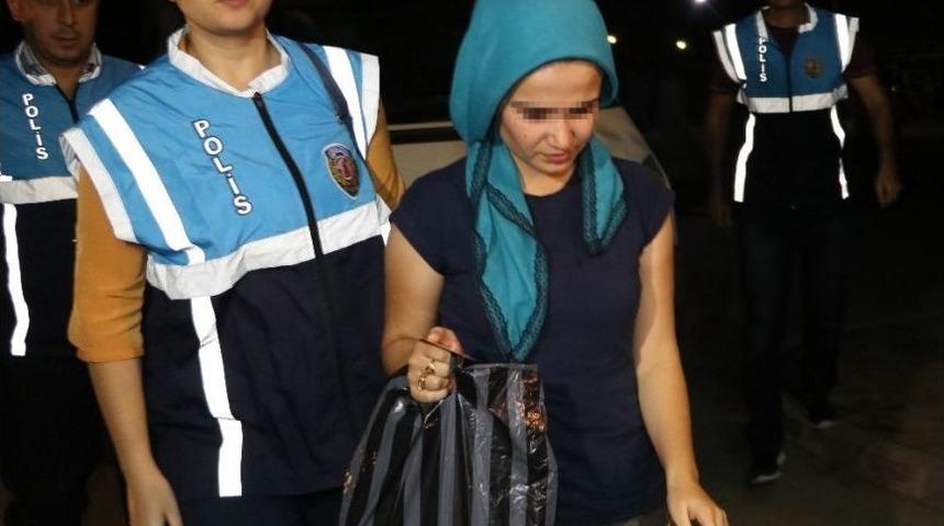 5 Aydır Kayıp Kızı Polis Ailesine Kavuşturdu