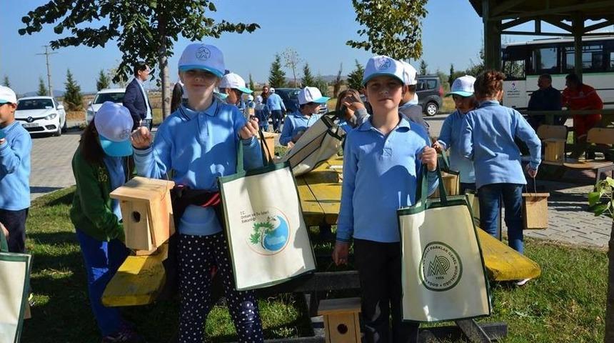 Hayvanları Koruma G&uuml;n&uuml;nde &Ouml;ğrencilere Kuş Yuvası Ve Basılı Meteryallar Dağıtıldı
