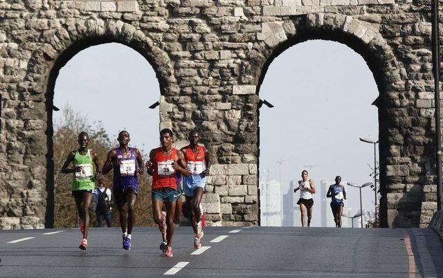 Vodafone 39’uncu İstanbul Maratonu’nda 73 Elit Atlet Yarışacak