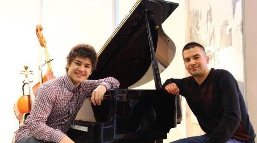 &Uuml;niversite &Ouml;ğrencisi, Suriyeli Tambi'nin Belgeselini Yaptı