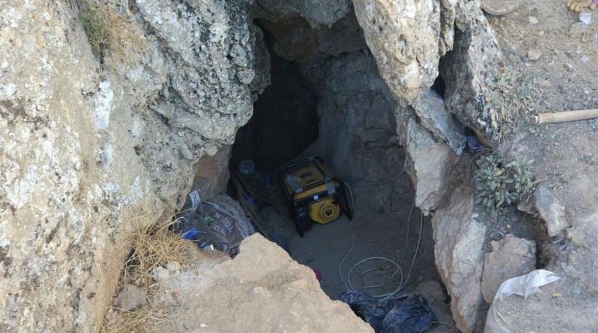 Jandarmadan Define Avcılarına Su&ccedil;&uuml;st&uuml;