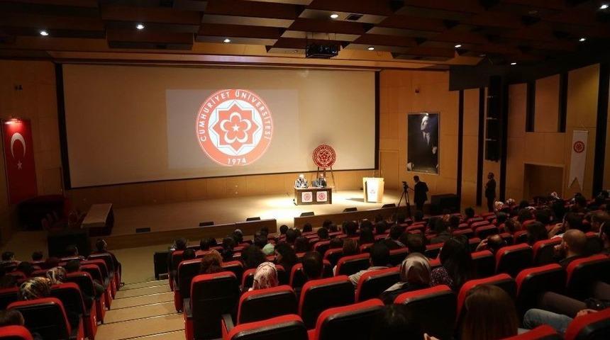 C&uuml;&rsquo;de Araştırma G&ouml;revlilerine İkinci Yabancı Dil