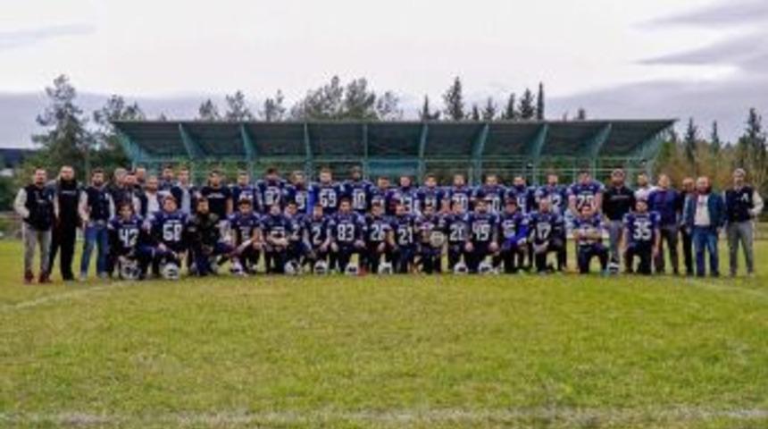 Amirallerin Bileği B&uuml;k&uuml;lm&uuml;yor