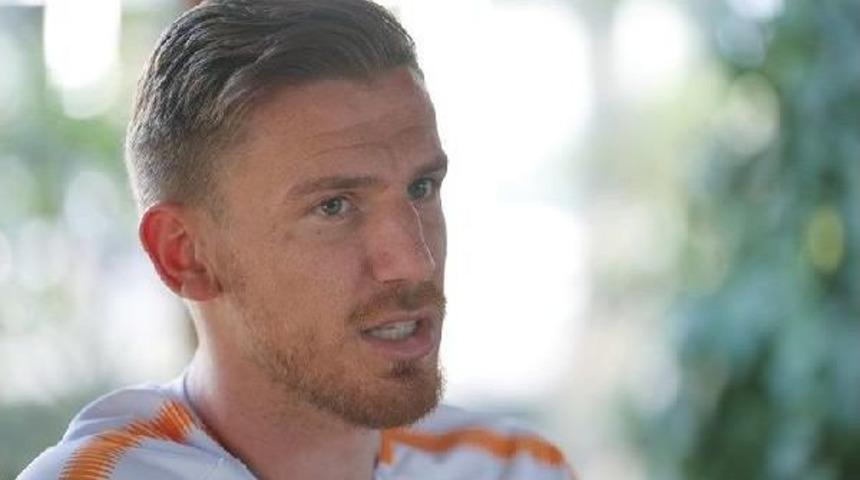 Galatasaraylı Futbolcu Serdar Aziz: "tudor Benimle Fazlasıyla Ilgileniyor"