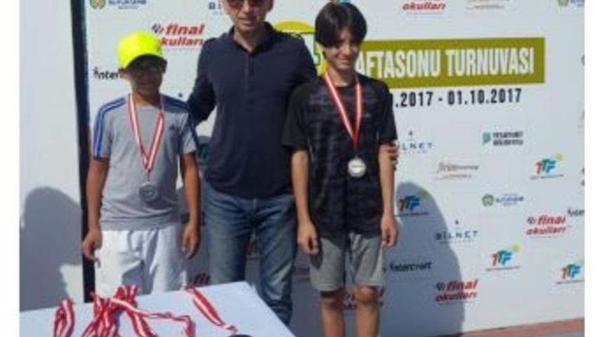 14 Yaş Hafta Sonu Tenis Turnuvası Tamamlandı