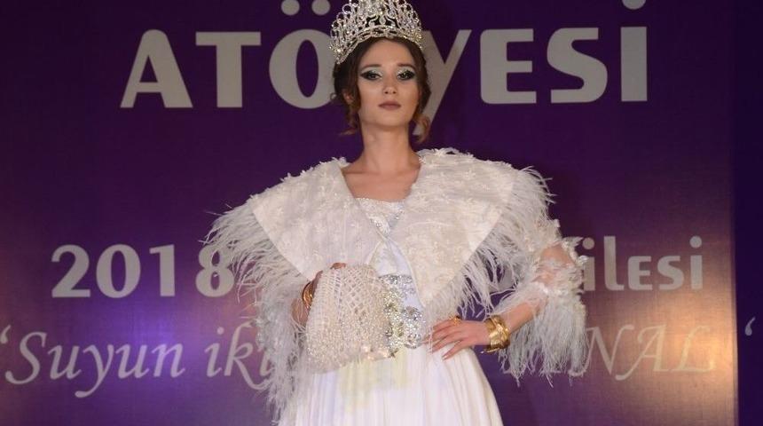 Podyumda Balkan R&uuml;zgarı