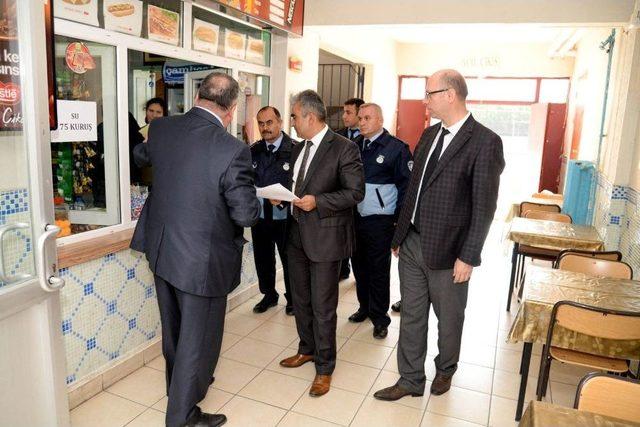 Altındağ Belediyesi, Okul Önlerindeki Seyyar Satıcılara Geçit Vermiyor 2