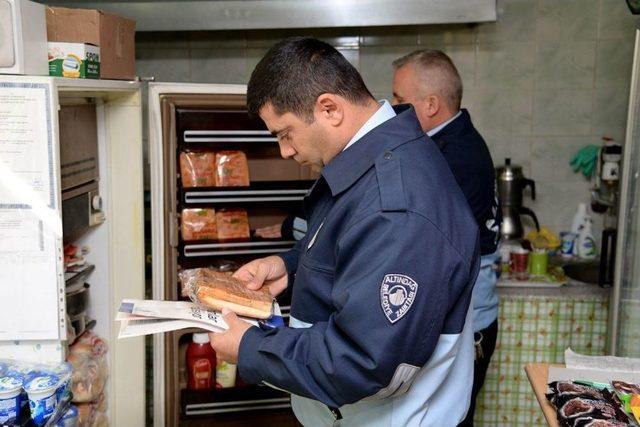 Altındağ Belediyesi, Okul Önlerindeki Seyyar Satıcılara Geçit Vermiyor 3