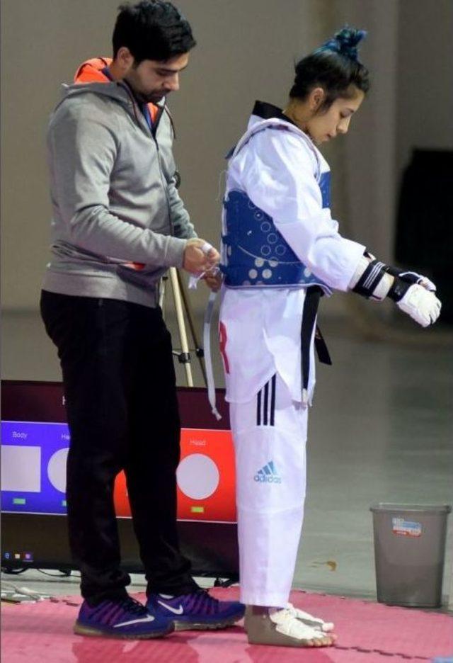 Bozüyüklü Başarılı Sporcu Hanife Ayan Ülkemizi Temsil Edecek 2