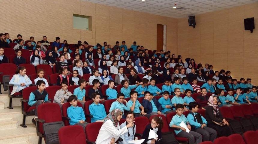 &Ccedil;ocuklara &rsquo;sahiplendiğiniz Hayvanları Terk Etmeyin&rsquo; Mesajı