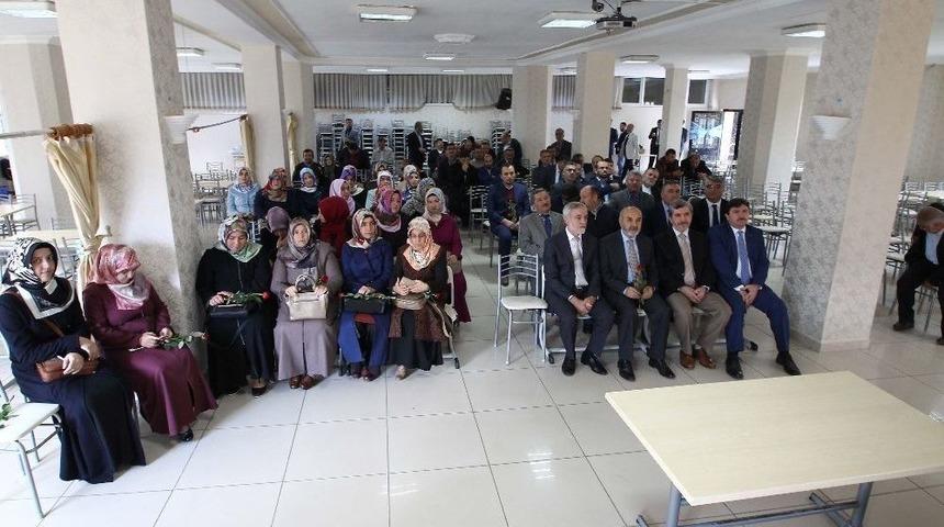 İl M&uuml;ft&uuml;s&uuml; İpek: Altın İken Pul Haline Gelmeyelim