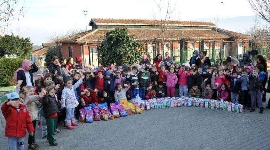 Minik Kalplerden B&uuml;y&uuml;k Yardım