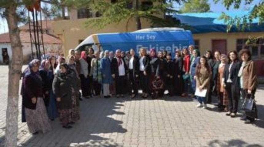 Ak Parti Kadın Kollarında Kongreleri S&uuml;r&uuml;yor