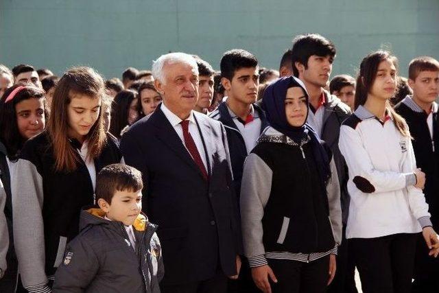 Gaib Anadolu Lisesi’nde İlk Karne Heyecanı