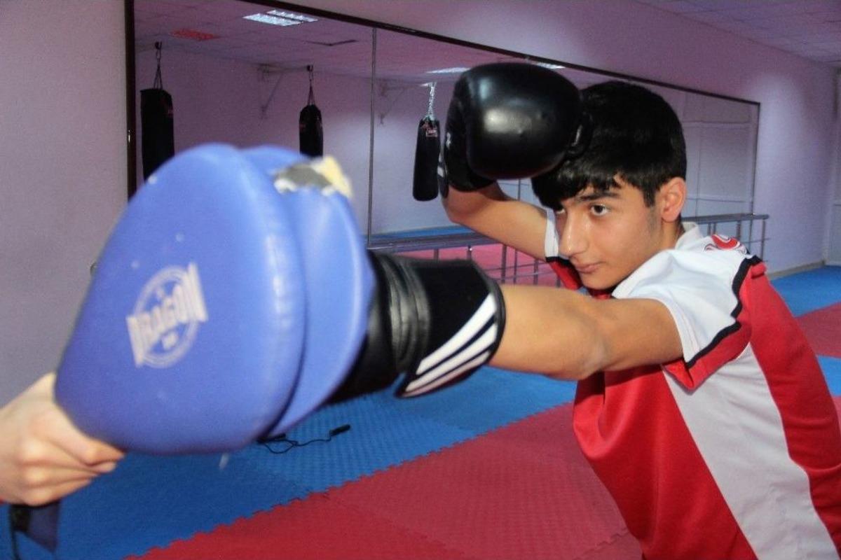 Ailesi Bırak Dedi, O T&uuml;rkiye Şampiyonu Oldu