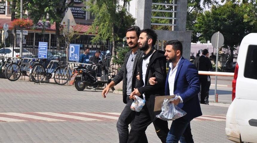 &Uuml;niversitelileri Zehirleyecekti