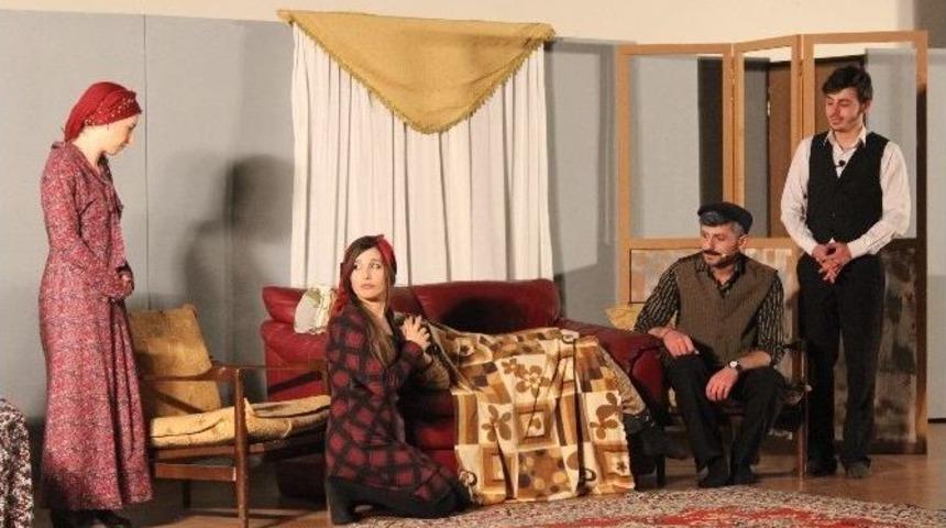 Terme&rsquo;de &lsquo;ufkumdaki Karanlık&rsquo; Tiyatrosu