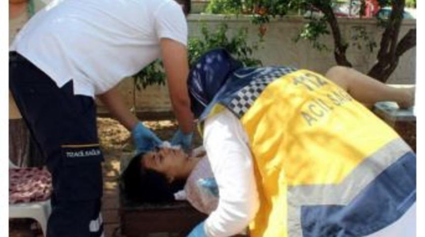 Otomobilin &Ccedil;arptığı Kadın Polis Ağır Yaralandı (2)