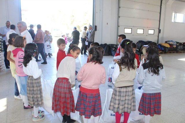 Adıyaman&rsquo;da Bin &Ouml;ğrenciye Kıyafet Yardımı 1