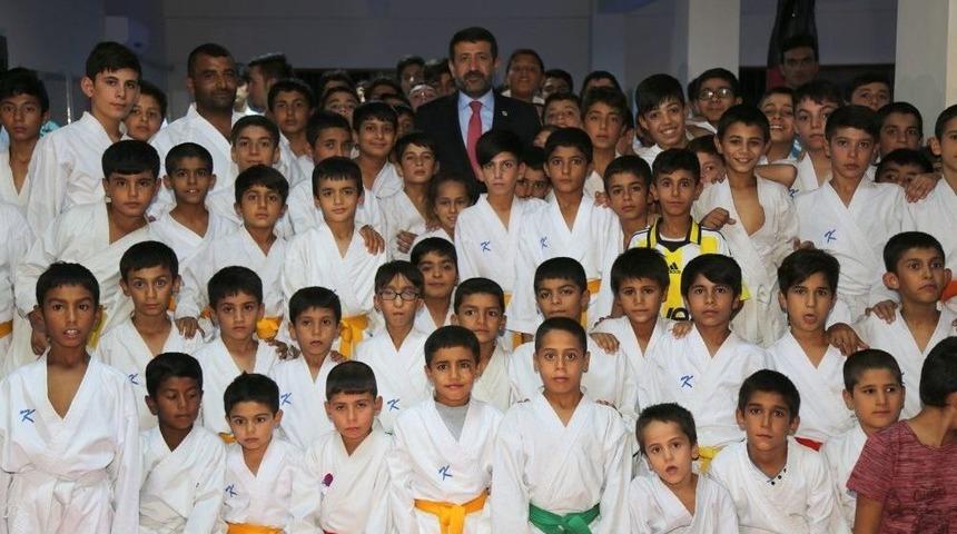 Ekinci Gen&ccedil;lerle Buluşmaya Devam Ediyor