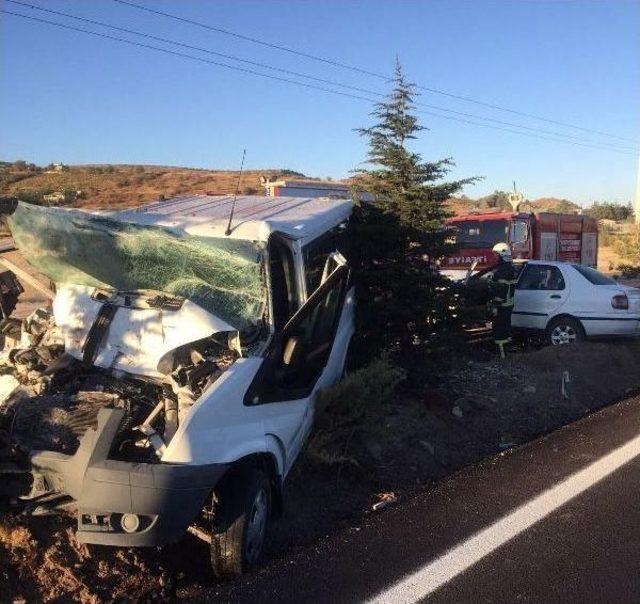 Nevşehir’De Zincirleme Trafik Kazası: 2 Yaralı