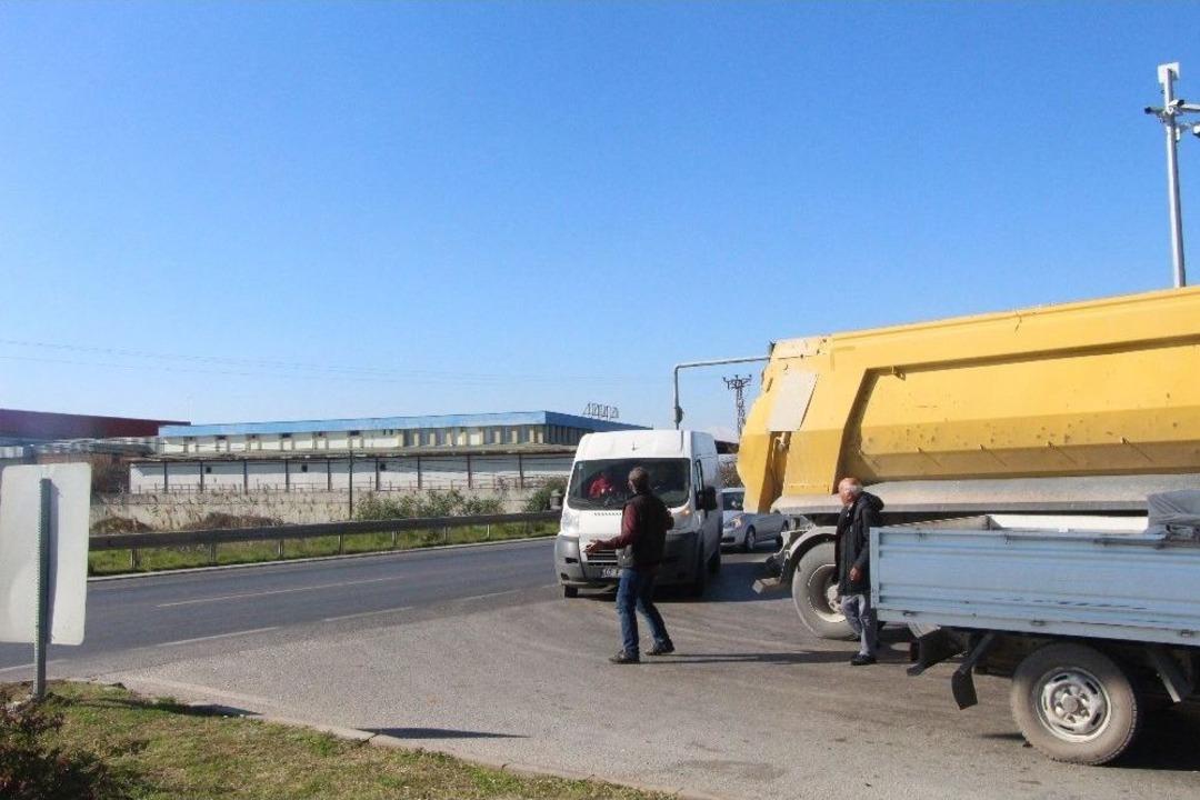 Vatandaşlardan Kavşak İsyanı