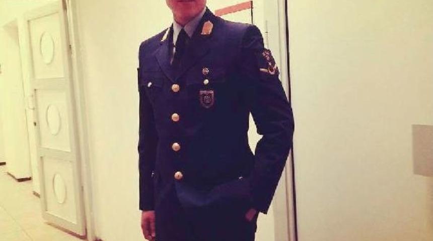 Askeri Okulu Kapanan Astsubay Adayı,&nbsp;Sokak Sanat&ccedil;ılığı Yapıyor