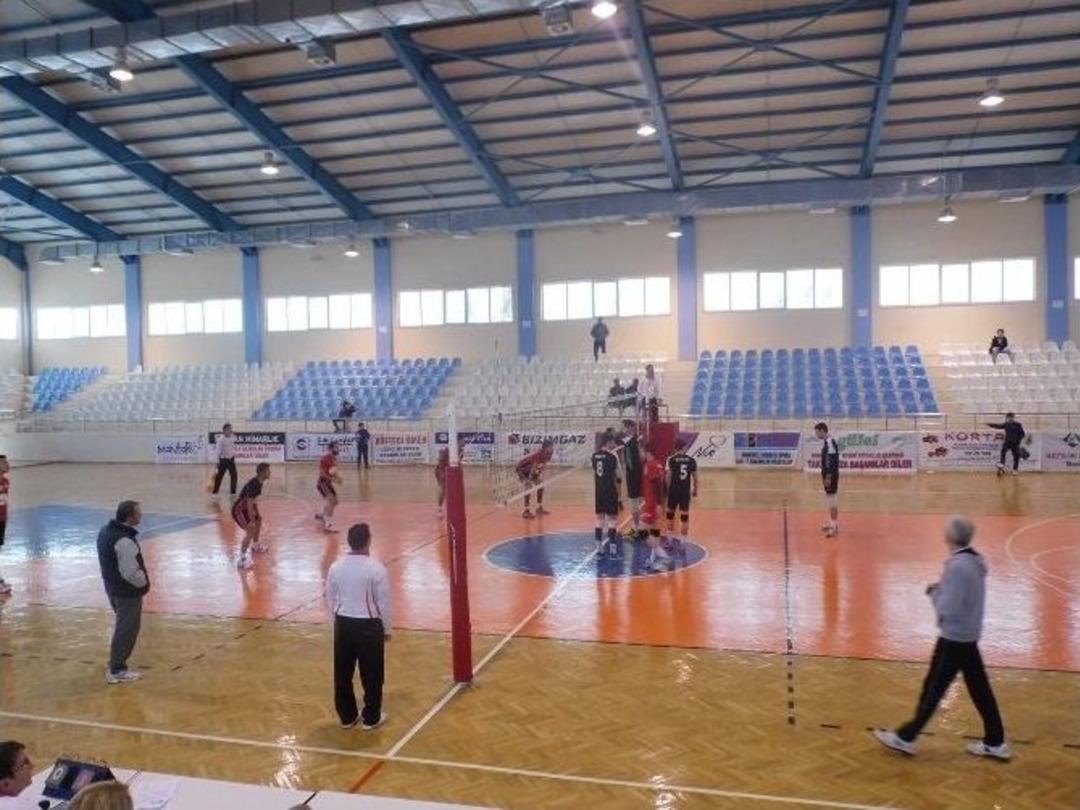 Korkuteli Gen&ccedil;likspor, D&uuml;zce Belediyesine 3-0 Yenildi