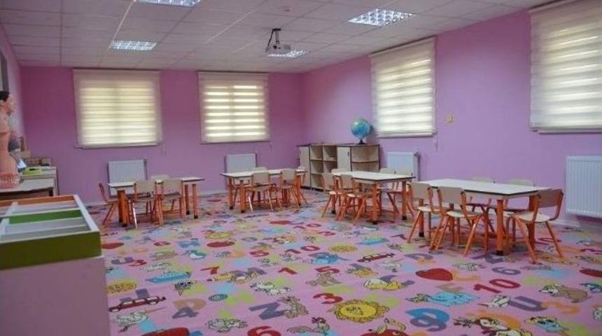 Adıyaman &Uuml;niversitesi Kreşi Eğitime Başlıyor