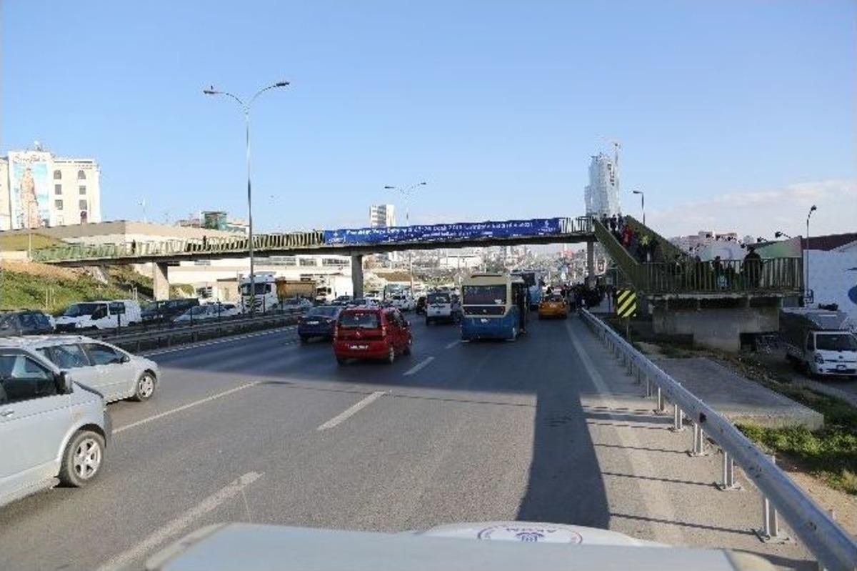 Maltepe Esenkent Yaya &Uuml;stge&ccedil;idi Kaldırıldı