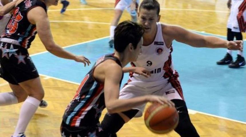 Mersin B&uuml;y&uuml;kşehir Belediyesi-Adana Aski: 79-82