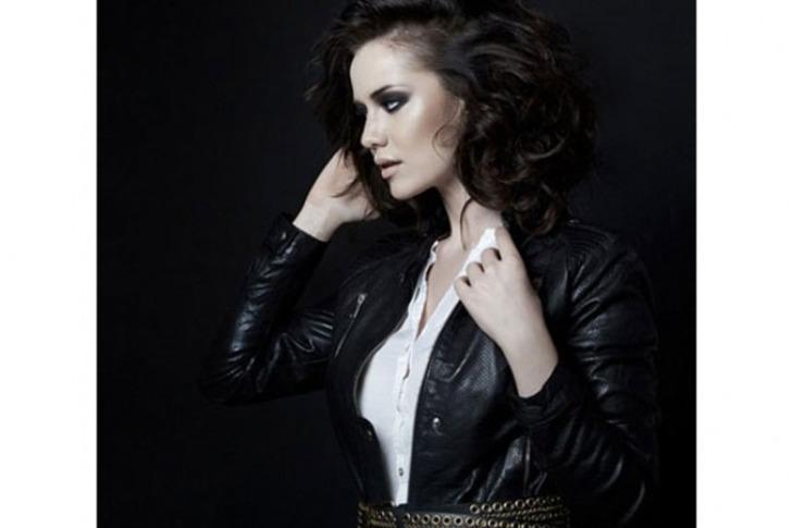 Fotoğraflarla Fahriye Evcen G3