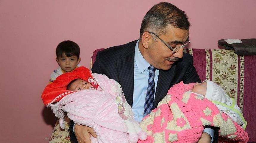 Y&uuml;reğir&rsquo;de 17 Bin Yeni Doğan Bebek, Evinde Ziyaret Edildi