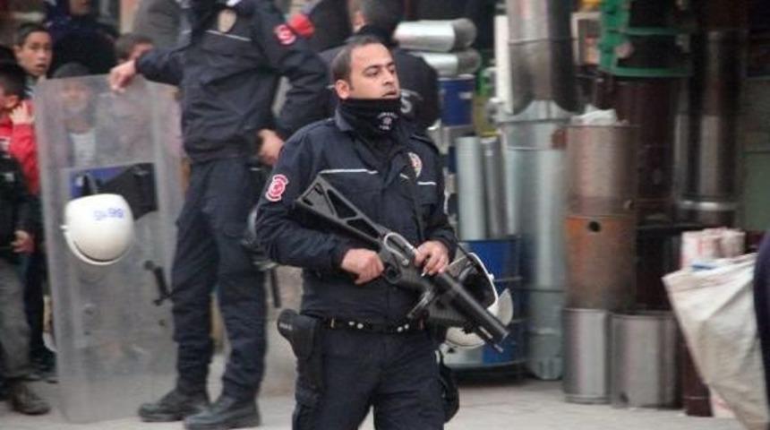 Şanlıurfa'da Akraba Aileler Kavga Etti: 13 Yaralı