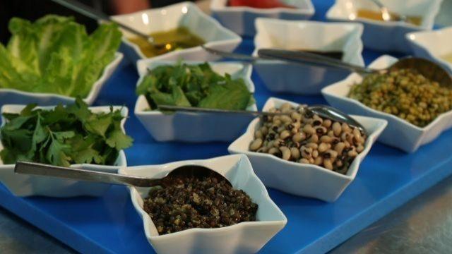 Börülce salatası yapmak için gerekli malzemeler nelerdir?