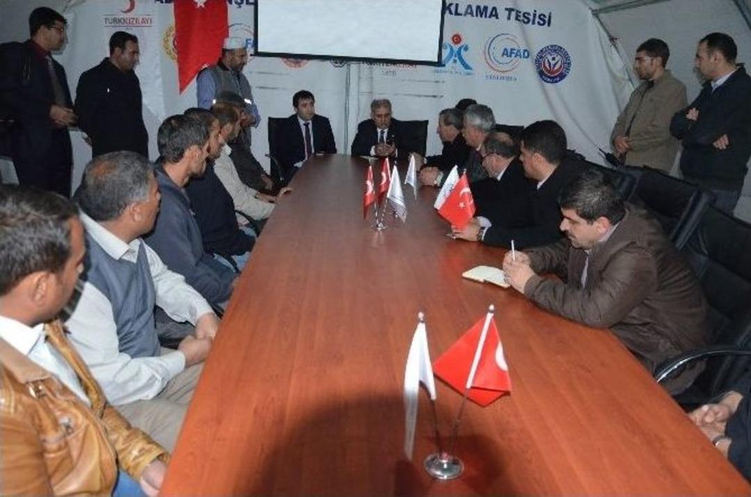 Ak Partili Aky&uuml;rek&rsquo;ten Viranşehir&rsquo;deki &Ccedil;adır Kente Ziyaret