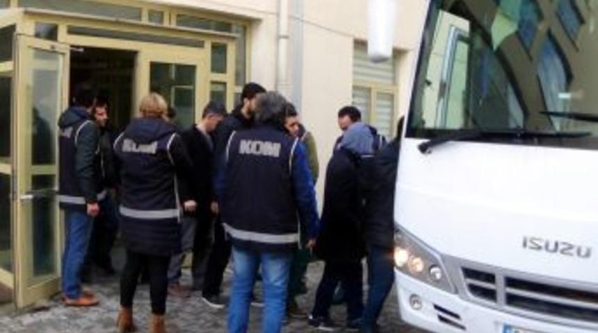 Uşak&rsquo;ta Fet&ouml;/pdy Operasyonu