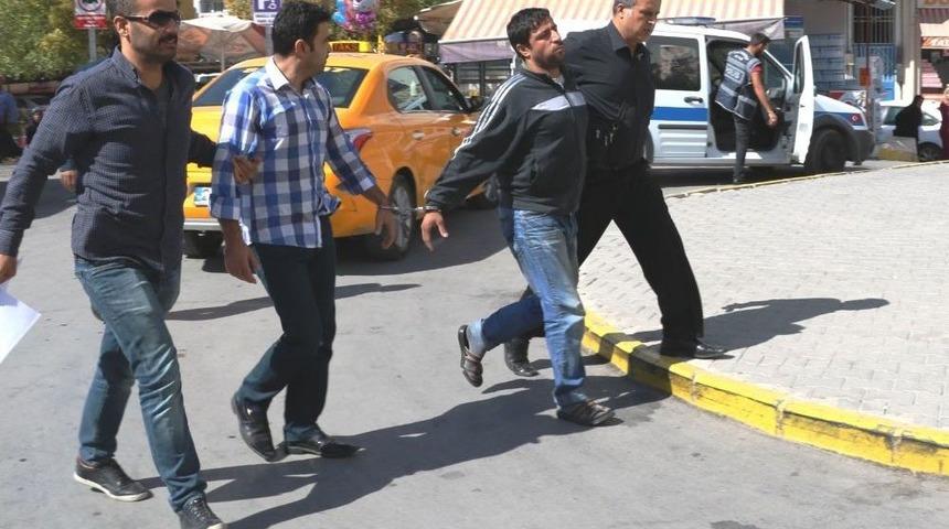 Cinayet Zanlısı Adliyeye Sevk Edildi