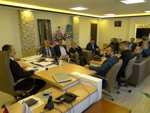 Kaza Ge&ccedil;iren İl M&uuml;d&uuml;r&uuml; G&ouml;reve Başladı 2