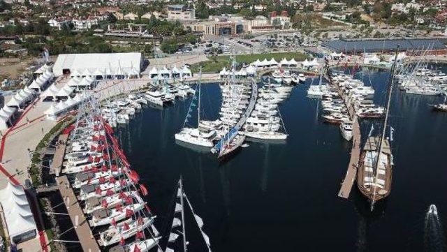 Boat Show'un Ilk Gününde 15 Milyon Euro'luk Tekne Satıldı