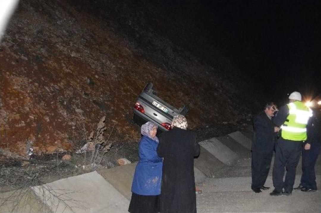 G&uuml;l&uuml;mbe Rampalarında Takla Atan Otomobildekilerin Burnu Bile Kanamadı