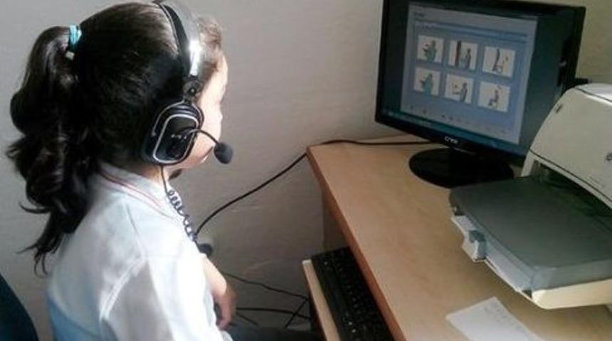 Manisa&rsquo;da &Ouml;ğrenciler Dyned Dil Eğitimini Sevdi