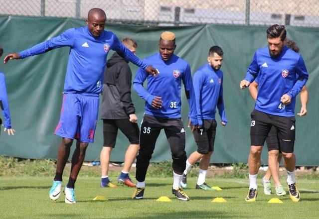 Karabükspor’da İzin Bitti