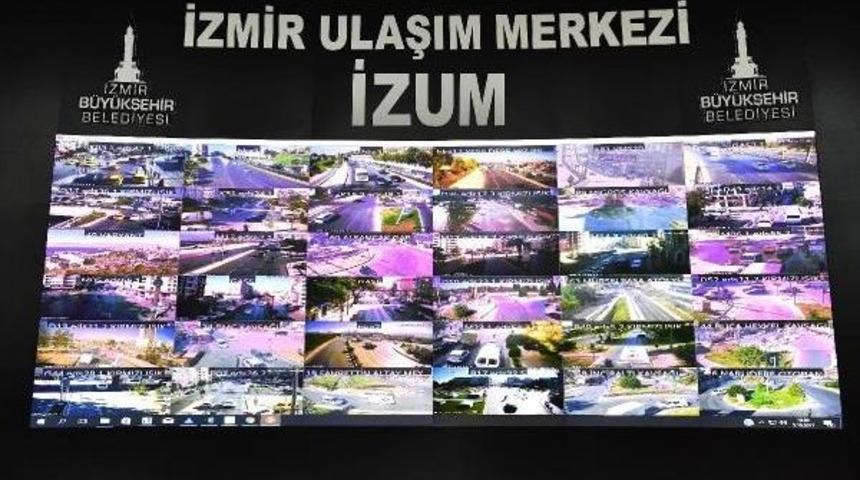 İzmir'de 'akıllı Trafik' I&ccedil;in 110 Noktaya Kamera Koyuldu